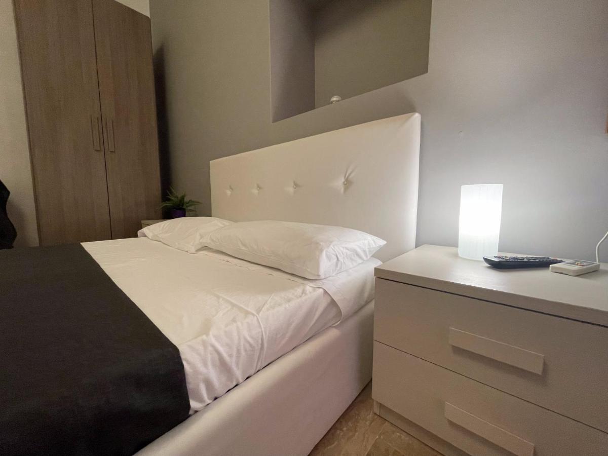 Hotel Sleepy Max Řím Exteriér fotografie