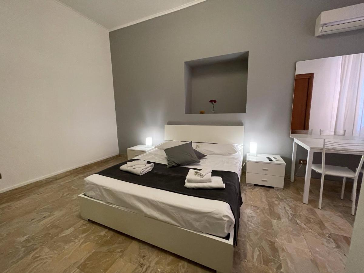 Hotel Sleepy Max Řím Exteriér fotografie