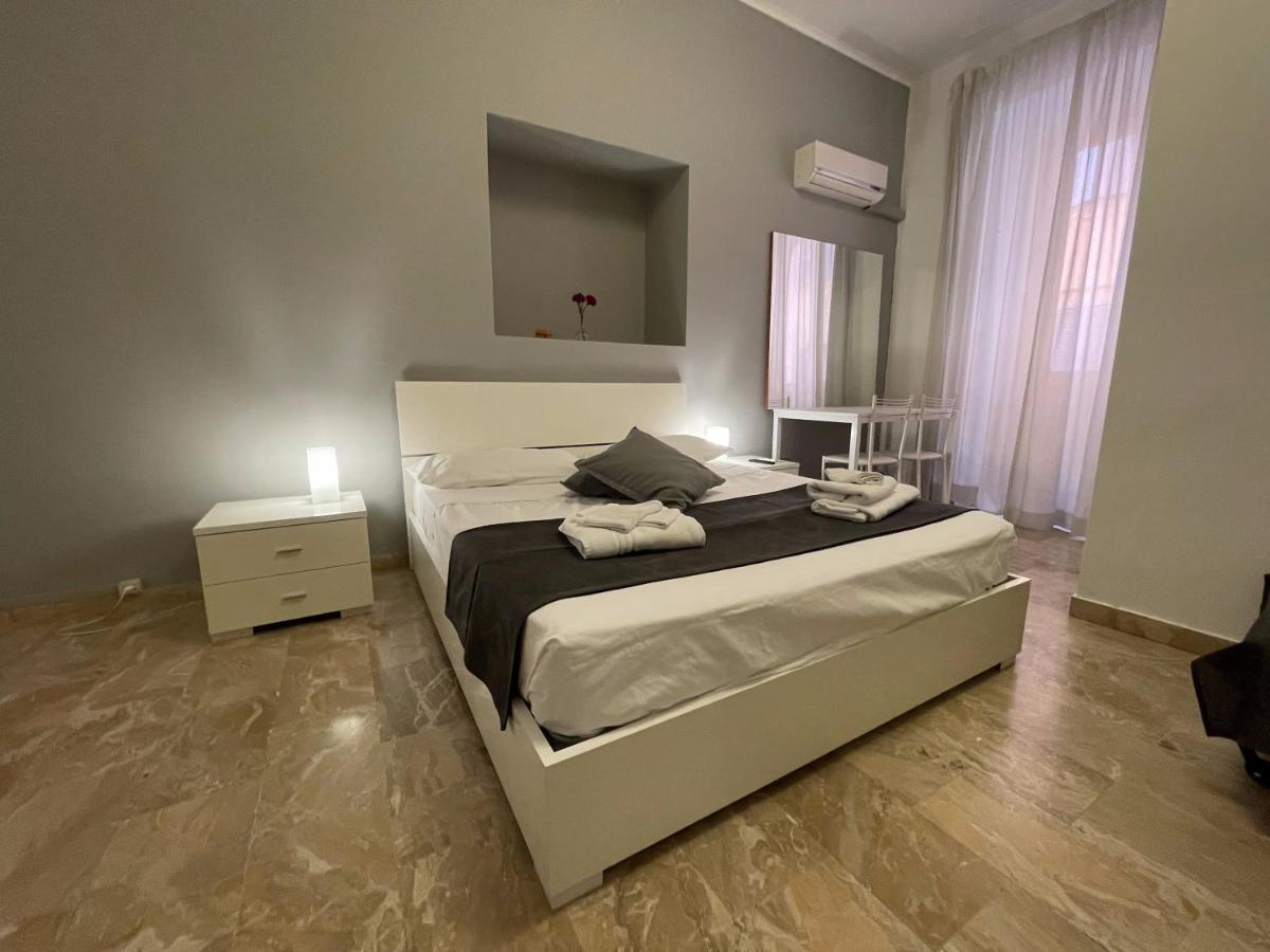 Hotel Sleepy Max Řím Exteriér fotografie