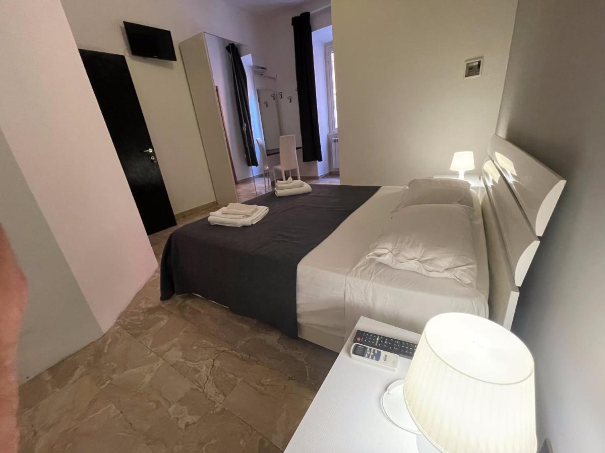 Hotel Sleepy Max Řím Exteriér fotografie